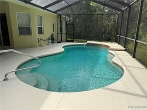 12 Sweet Peas Ct in Homosassa, FL - Building Photo - Building Photo