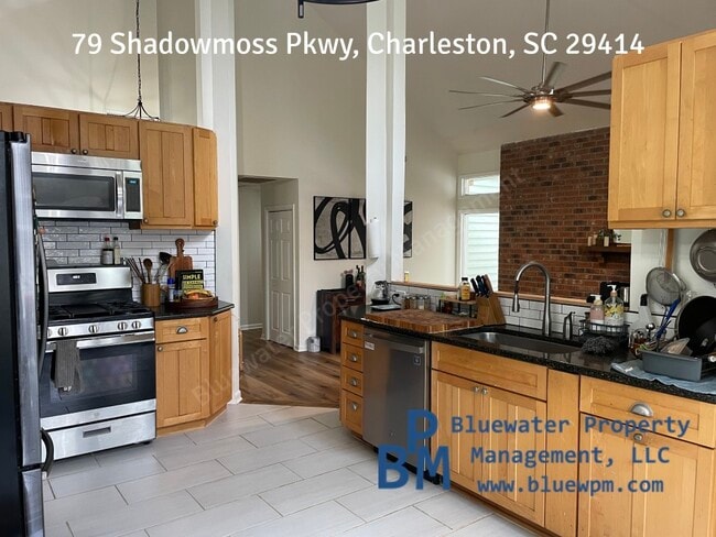 79 Shadowmoss Pkwy in Charleston, SC - Building Photo - Building Photo