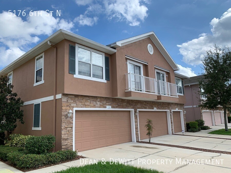 5176 6th St N in St. Petersburg, FL - Building Photo