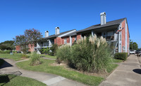 Meadow Chase in Bay City, TX - Foto de edificio - Building Photo