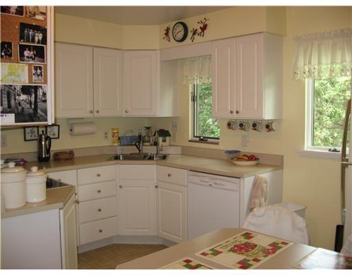4031 Circle Dr in Bakerstown, PA - Building Photo - Building Photo