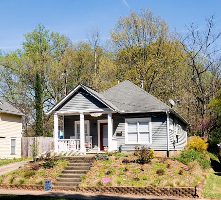 property at 794 United Ave SE