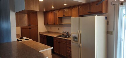 315 Buckeye Terrace in Redding, CA - Building Photo - Building Photo