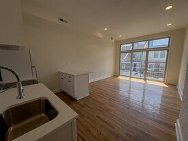 1934 Green St in Philadelphia, PA - Building Photo