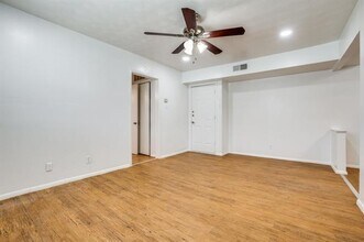 5921 Gaston Ave in Dallas, TX - Building Photo - Building Photo