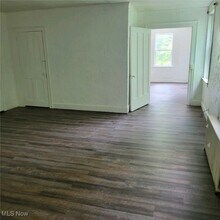 5466 S Ridge Rd, Unit 2 in Madison, OH - Building Photo - Building Photo