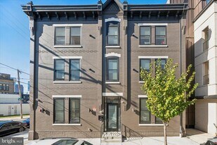 1723 Francis St in Philadelphia, PA - Building Photo