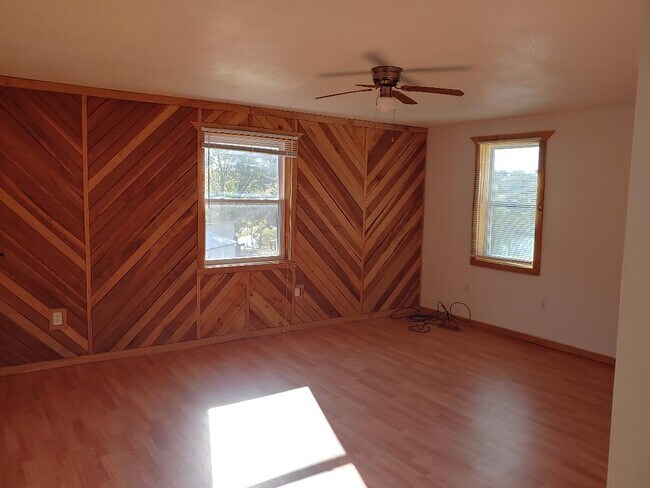 339 Co Rd 139 in Higbee, MO - Building Photo - Building Photo
