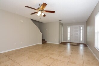 22715 St Thomas Cir in Lutz, FL - Building Photo - Building Photo