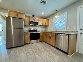1003 Giles Rd, Unit C in Blacksburg, VA - Building Photo