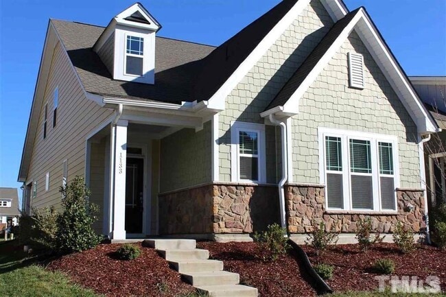 property at 1133 Pemberly Ave