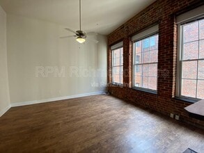 1321 1/2 E Main St in Richmond, VA - Building Photo - Building Photo