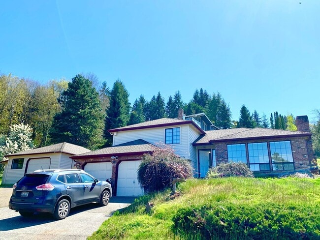property at 7052 NE 164th St