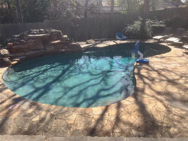 property at 525 Bent Wood Ln