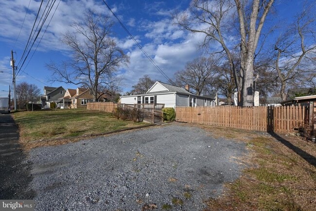 property at 1615 Grange Rd