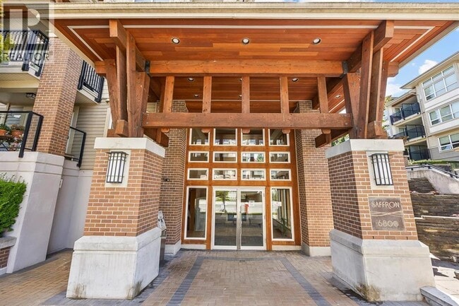 property at 6800 Eckersley Rd