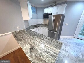 7634 Shreve Rd in Falls Church, VA - Building Photo - Building Photo