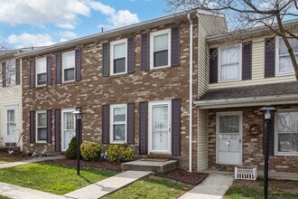 617 Allenview Dr in Mechanicsburg, PA - Building Photo - Building Photo
