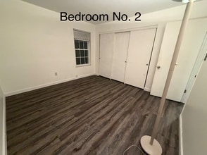 1231 Creve Coeur Crossing Ln in Chesterfield, MO - Foto de edificio - Building Photo