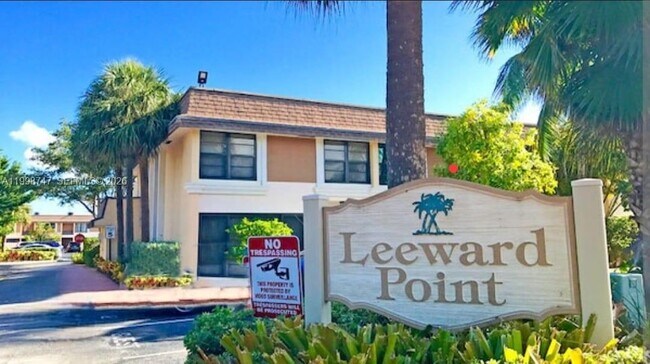 16446 NE 27th Pl in Aventura, FL - Building Photo - Building Photo