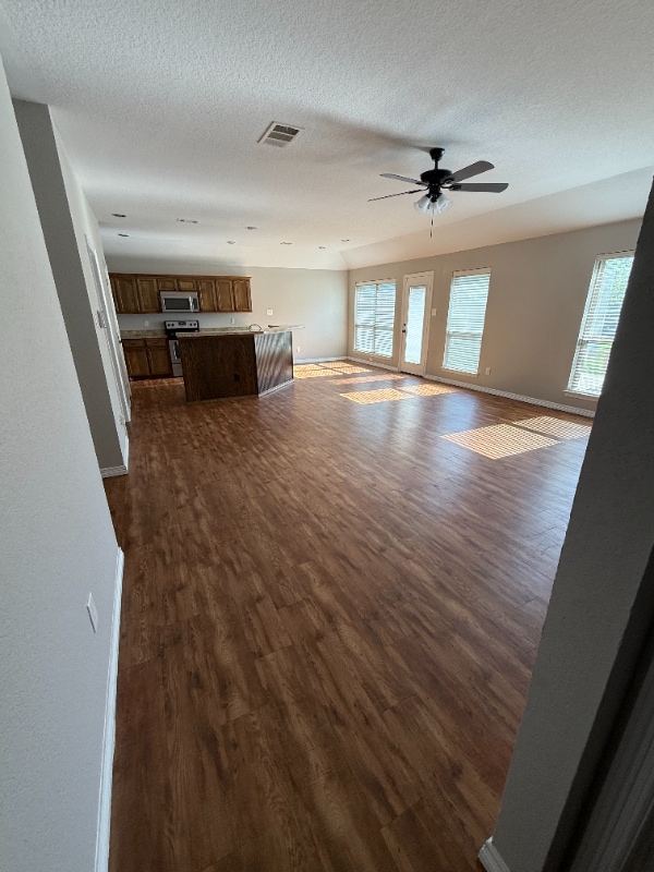 7120 Echo Hill Dr in Watauga, TX - Building Photo - Building Photo