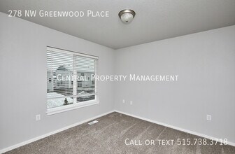 278 NW Greenwood Pl in Waukee, IA - Building Photo - Building Photo