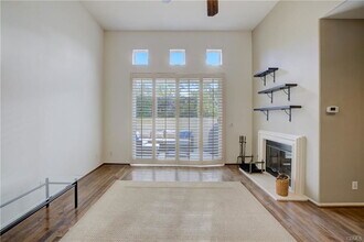 7411 Hannum Ave in Culver City, CA - Foto de edificio - Building Photo