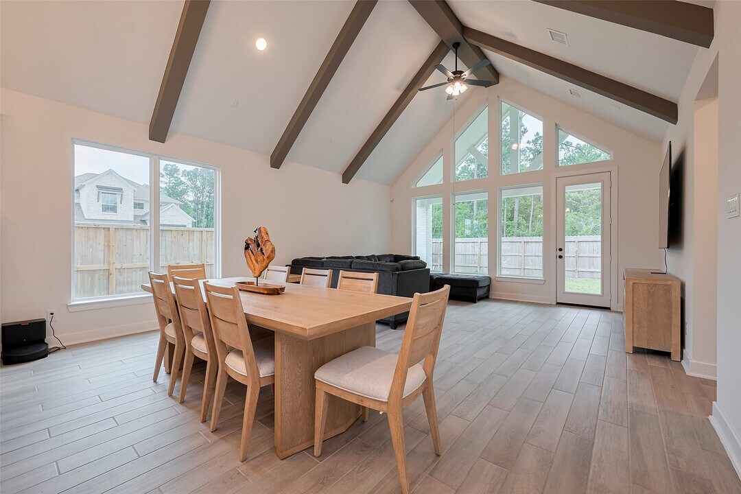 16803 Jacobs Peak Path in Humble, TX - Foto de edificio