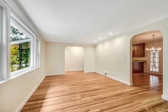 43 Kendall Rd in Newton, MA - Building Photo - Building Photo
