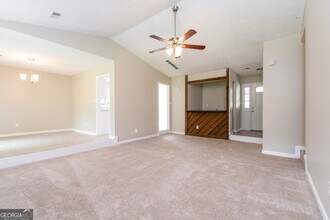 356 Montgomery Pl in Jonesboro, GA - Building Photo - Building Photo