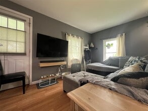 959 Kings Hwy in Saugerties, NY - Building Photo - Building Photo
