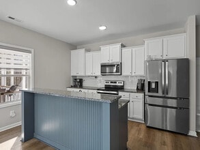 Room in House on Bounty Cir in Angier, NC - Building Photo - Building Photo