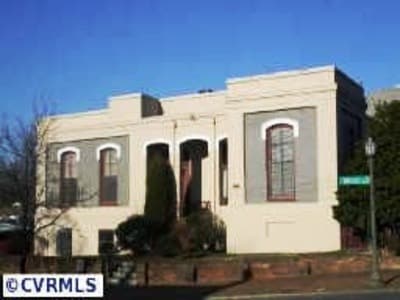 2120 E Broad St in Richmond, VA - Building Photo - Building Photo