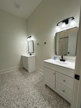 1133 E Henry St in Savannah, GA - Building Photo - Building Photo