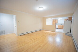 685 Gramatan Ave in Mount Vernon, NY - Building Photo - Building Photo