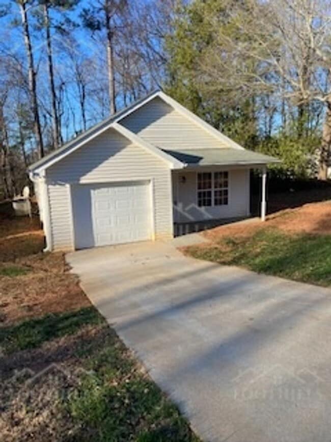 107 Cedar Ridge in Anderson, SC - Building Photo - Building Photo