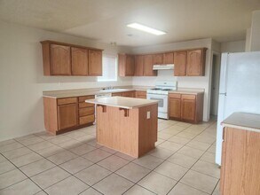 4808 Stafford Pl NW in Albuquerque, NM - Building Photo - Building Photo