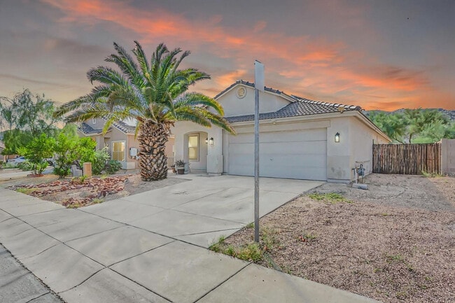 1125 E Milada Dr in Phoenix, AZ - Building Photo - Building Photo