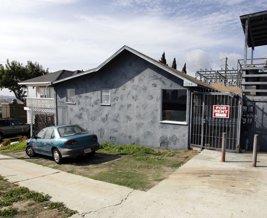 1220 W Olive St in San Diego, CA - Building Photo