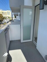360 Meridian Ave in Miami Beach, FL - Foto de edificio - Building Photo