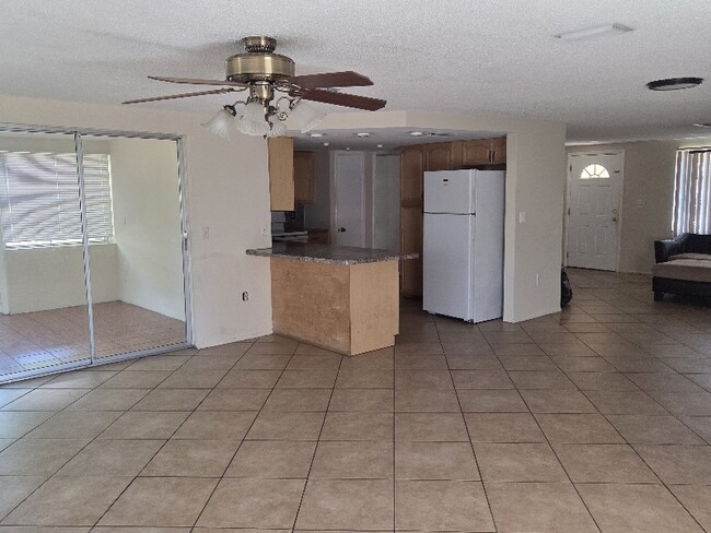 7225 Rosarian Dr in Port Richey, FL - Building Photo - Building Photo