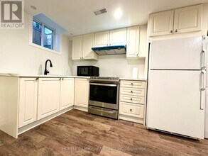 21 Villandry Crescent in Vaughan, ON - Building Photo - Building Photo