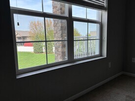 8350 Ep True Pky, Unit Brookview Condos in West Des Moines, IA - Building Photo