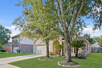 1627 Pebble Brk in Missouri City, TX - Building Photo - Building Photo