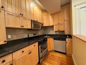 187 Winthrop Rd, Unit #1 in Brookline, MA - Building Photo - Building Photo