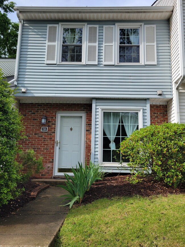 property at 116 St Andrews Ln