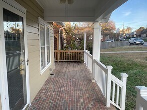 2222 Ashwood Ave in Nashville, TN - Building Photo - Building Photo