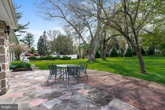 828 Merion Square Rd in Gladwyne, PA - Building Photo - Building Photo