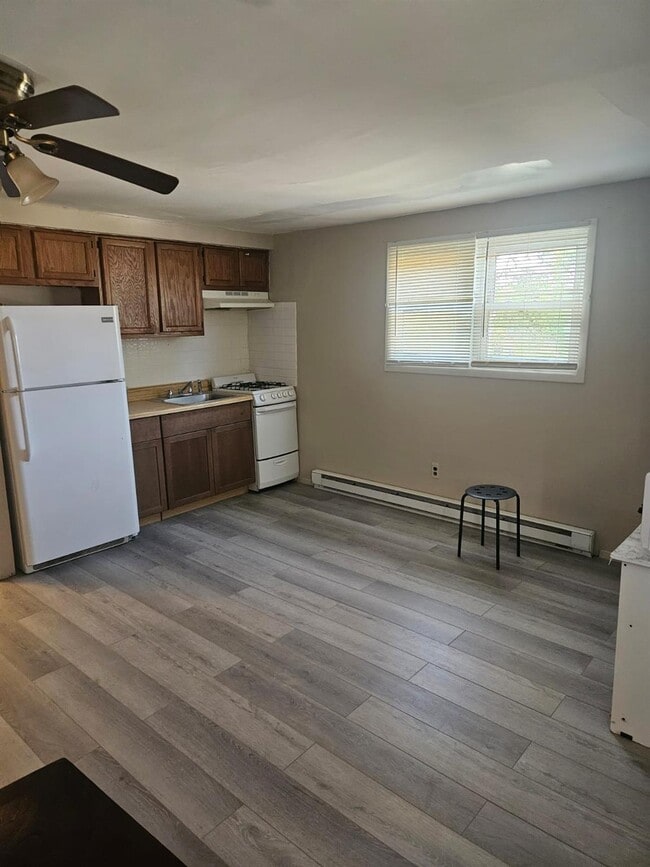property at 228 N Erie Ave