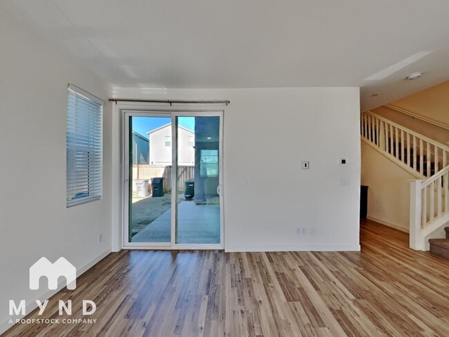 2832 Mossy Creek St in Sacramento, CA - Building Photo - Building Photo